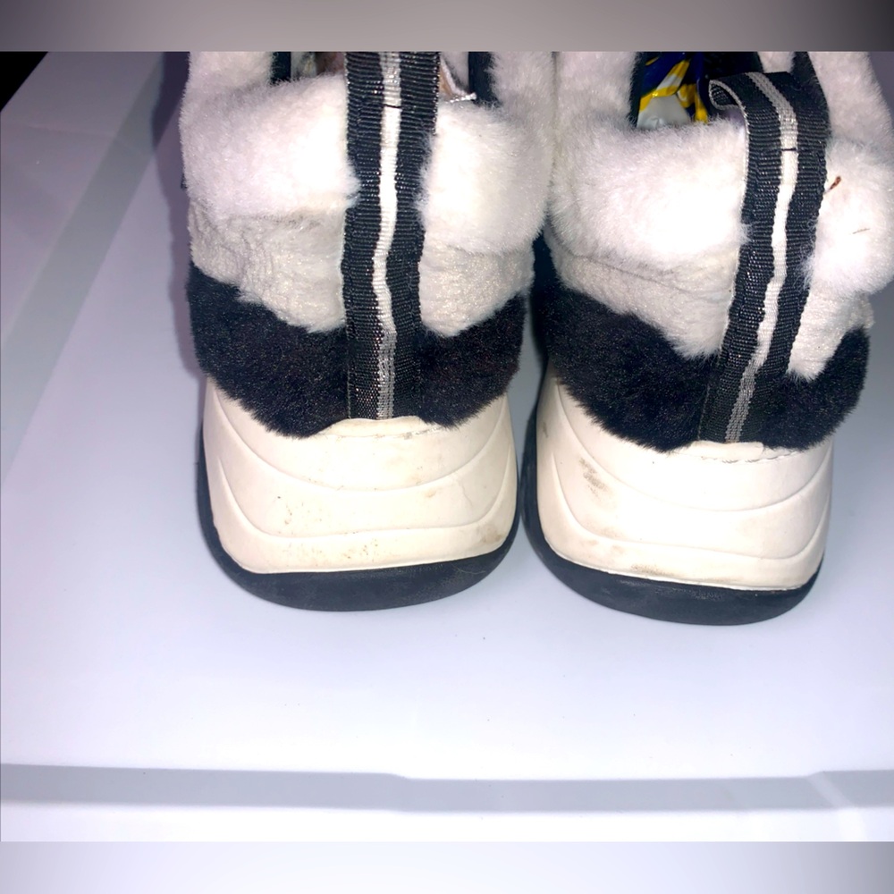 Katy Perry Shoes - Picture 6 of 8